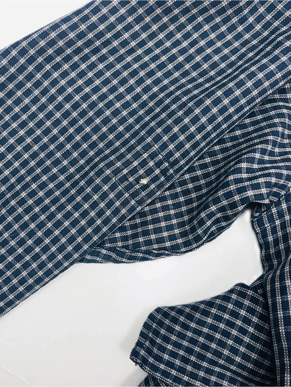 The North Face Men’s XL Navy Grid Button-Down Long Sleeve Shirt
